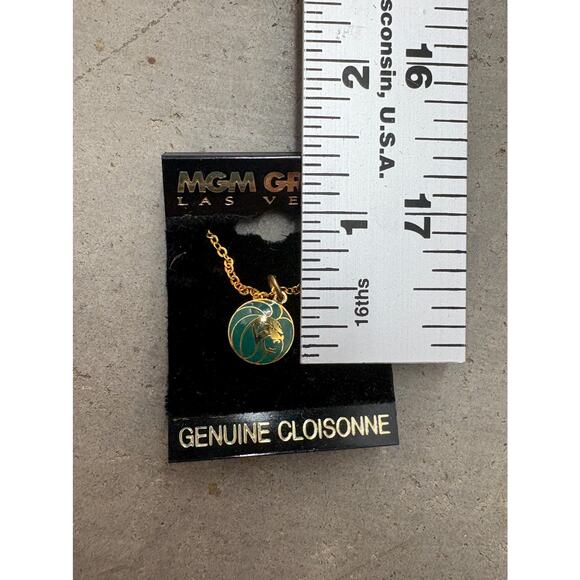 Vintage MGM Grand Las Vegas Cloisonné Pendant Necklace NOS on Card - Picture 5 of 6